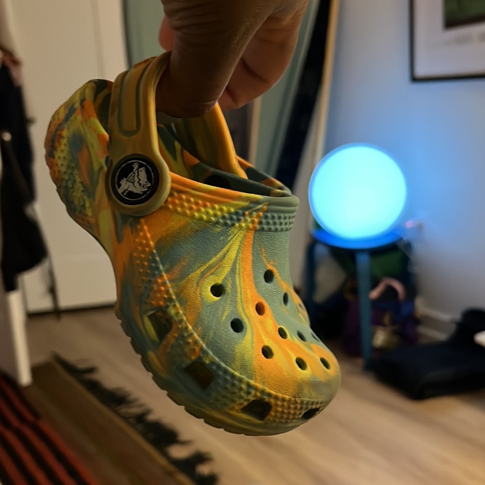 Colorful crocs - Picture 2 of 5